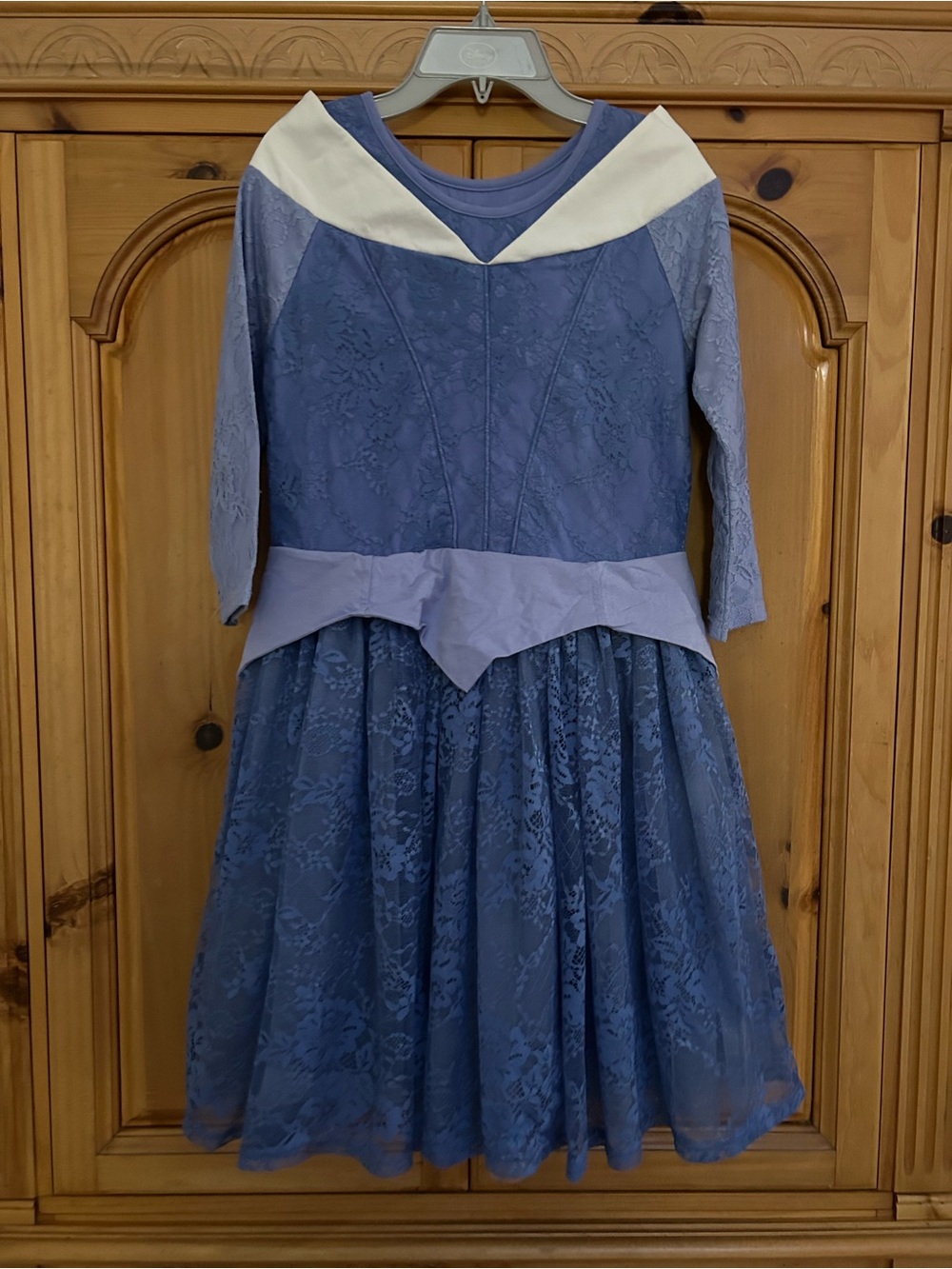 Taylor Joelle blue Aurora lace Dress size 14 sleeping beauty long sleeve Disney